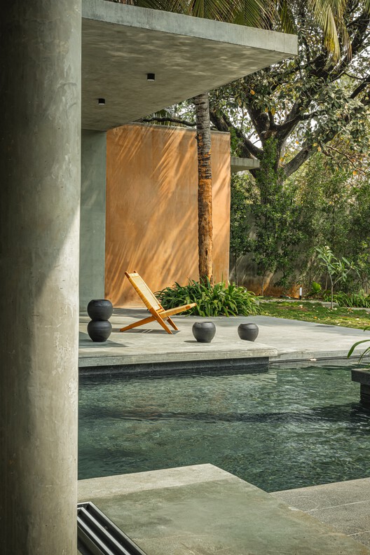 Aalok Farmhouse / Nodecraft Studio - Image 16 of 27