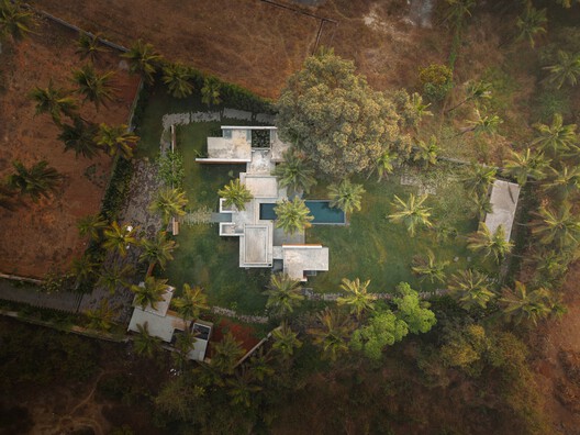 Aalok Farmhouse / Nodecraft Studio - Image 6 of 27