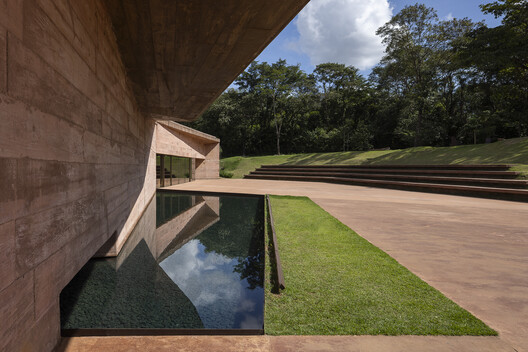 Brumadinho Memorial / Gustavo Penna Arquiteto e Associados Brumadinho Memorial / Gustavo Penna Arquiteto e Associados - Image 5 of 26