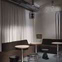 Taberna Martha / CODOO STUDIO - Fotografía interior, Interiores De Restaurantes Y Bares, Sillas