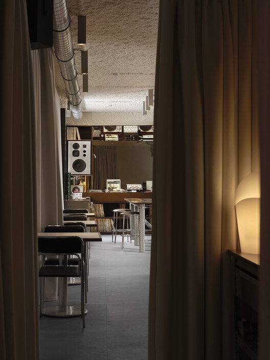 Martha Tavern / CODOO STUDIO Martha Tavern / CODOO STUDIO - Interior Photography, Dining room, Wood, Lighting, Chair