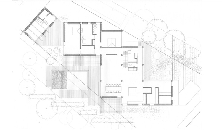 How Seaside House Explores the Relationship Between Brick, Wood, and the Coastal Landscape - Image 7 of 8