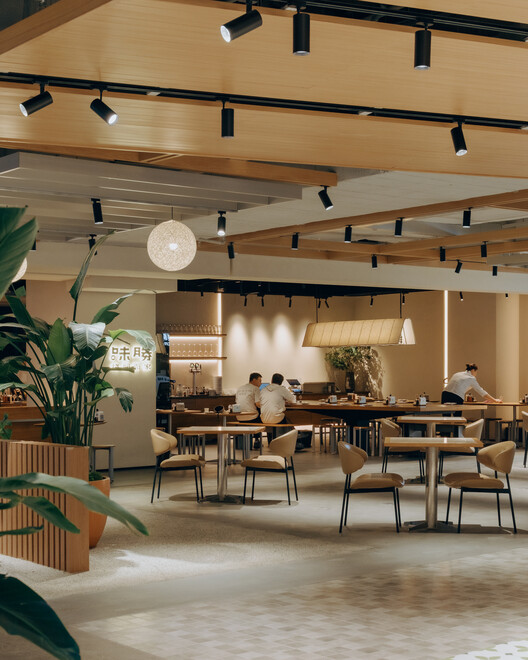 Beijing 1733 ByteDance Commercial Project / XU Studio Beijing 1733 ByteDance Commercial Project / XU Studio - Interior Photography, Dining room, Wood, Chair