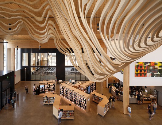 Biblioteca Central en Stevens Ranch / Miller Hull Partnership + Steele Associates Architects Biblioteca Central en Stevens Ranch / Miller Hull Partnership + Steele Associates Architects - Fotografía interior, Madera, Iluminación