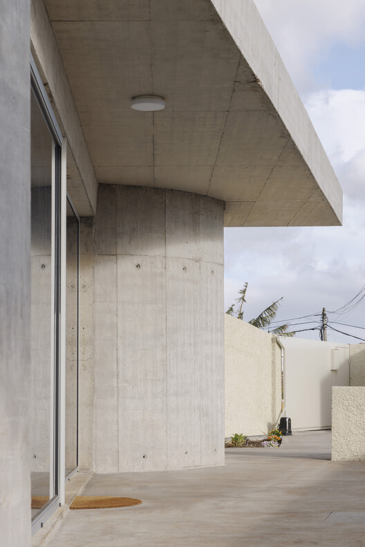 Casa Loungueira / Pontoatelier Casa Loungueira / Pontoatelier - Imagem 9 de 23