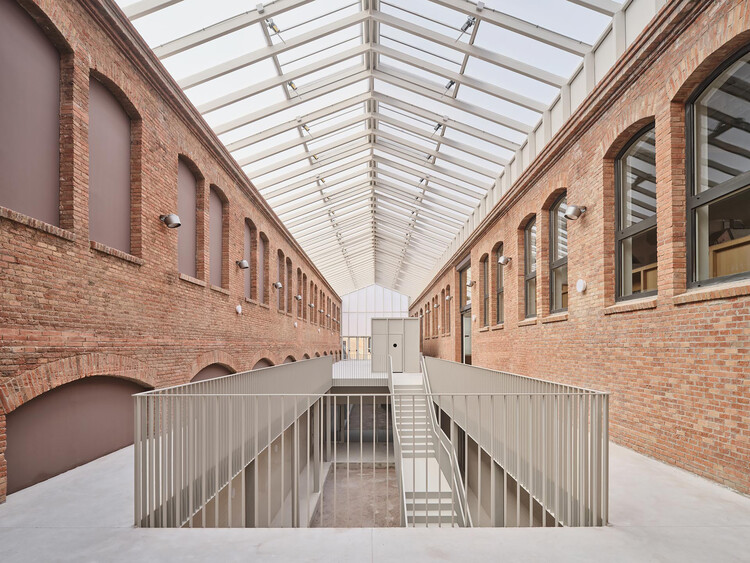 Civic Campus Sallarès Deu / JAAS - Interior Photography, Sustainability