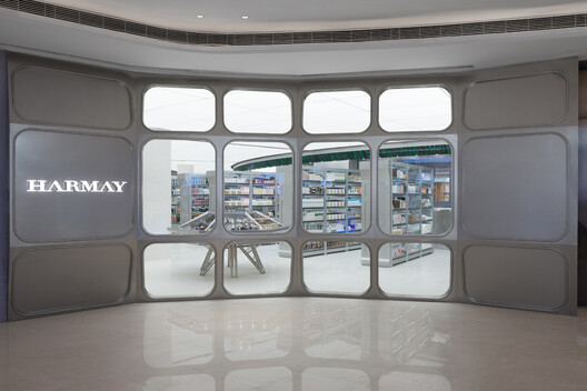 HARMAY Changsha Guojin Street Store / STUDIO SPLASH HARMAY Changsha Guojin Street Store / STUDIO SPLASH - Image 10 of 33