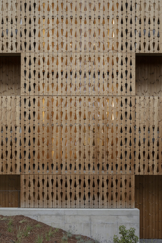 Fusion Creative Workshop / ARCHI.DOC Fusion Creative Workshop / ARCHI.DOC - Image 25 of 33