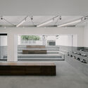 SALOMON Store MINAMIAOYAMA / kooo architects - Interior Photography, Retail Interiors