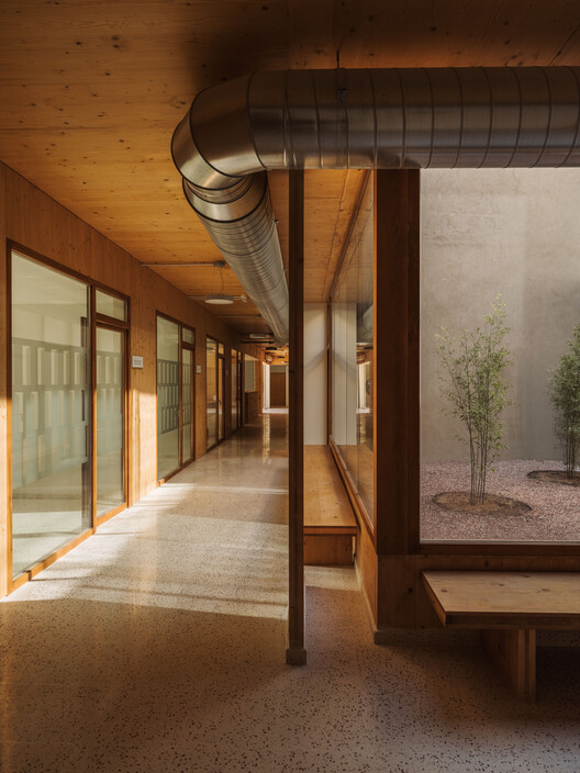 Son Ferriol Health Centre / LaBoqueria - Interior Photography, Wood