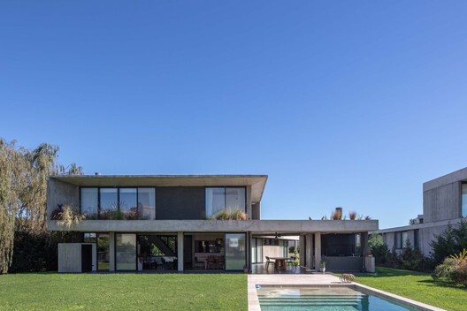 Casa CCLM 280 / Barbalaco Arquitectos Casa CCLM 280 / Barbalaco Arquitectos - Fotografia de Exterior