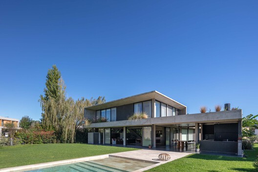 Casa CCLM 280 / Barbalaco Arquitectos Casa CCLM 280 / Barbalaco Arquitectos - Fotografia de Exterior