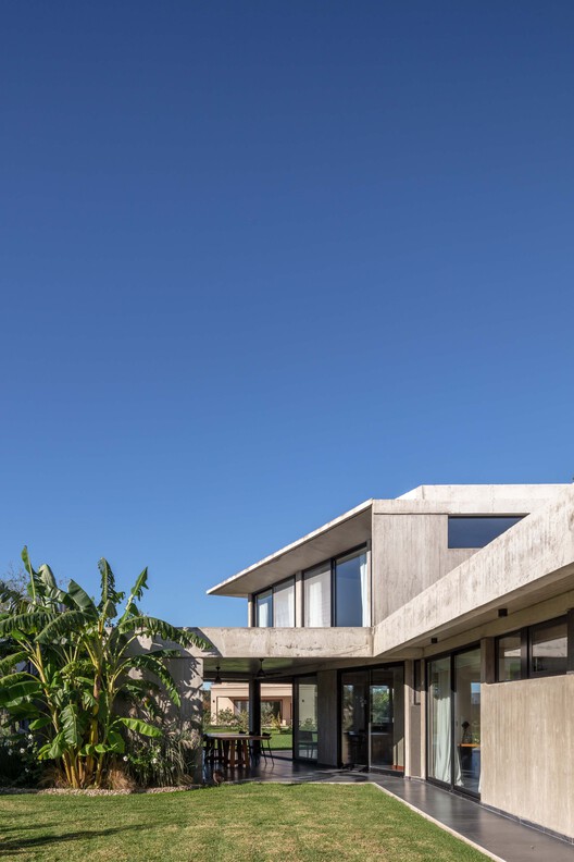 Casa CCLM 280 / Barbalaco Arquitectos Casa CCLM 280 / Barbalaco Arquitectos - Fotografia de Exterior