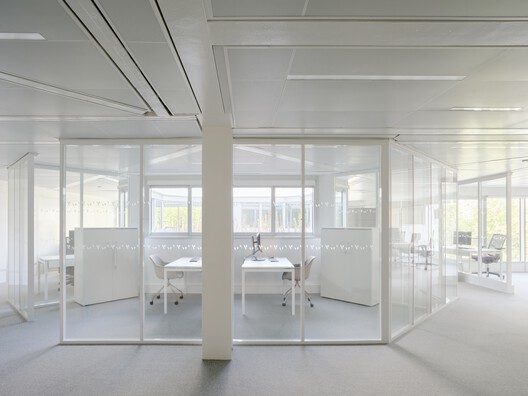 Campus du Parc / IT'S Studio Campus du Parc / IT'S Studio - Interior Photography, Glass, Chair