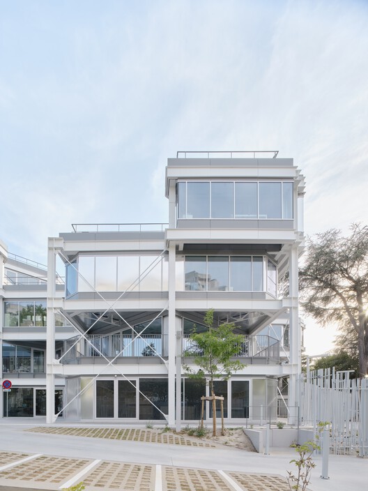 Campus du Parc / IT'S Studio Campus du Parc / IT'S Studio - Exterior Photography, Concrete, Balcony