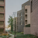 Lion Green Road by Mary Duggan Architects and RUFFARCHITECTS Wins RIBA Stirling Prize 2026 - Imagen 3 de 4