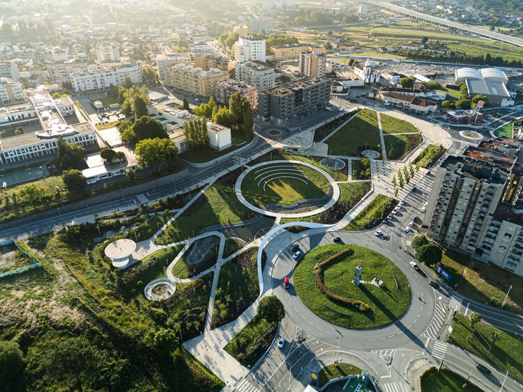 Gondomar Urban Park / Paulo Merlini arquitetos - Exterior Photography, Park, Garden