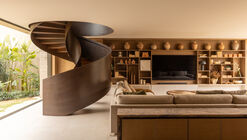 JCB House / SUITE
