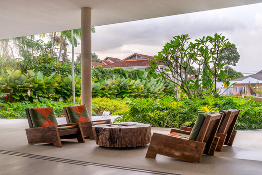 Promenade House / studio gm Promenade House / studio gm - Interior Photography, Living Room, Garden