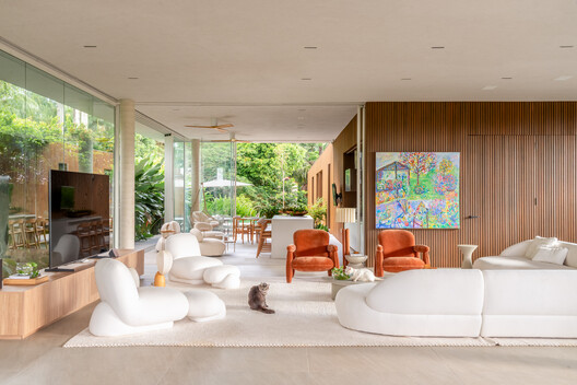 Promenade House / studio gm Promenade House / studio gm - Interior Photography, Living Room, Sofa, Chair