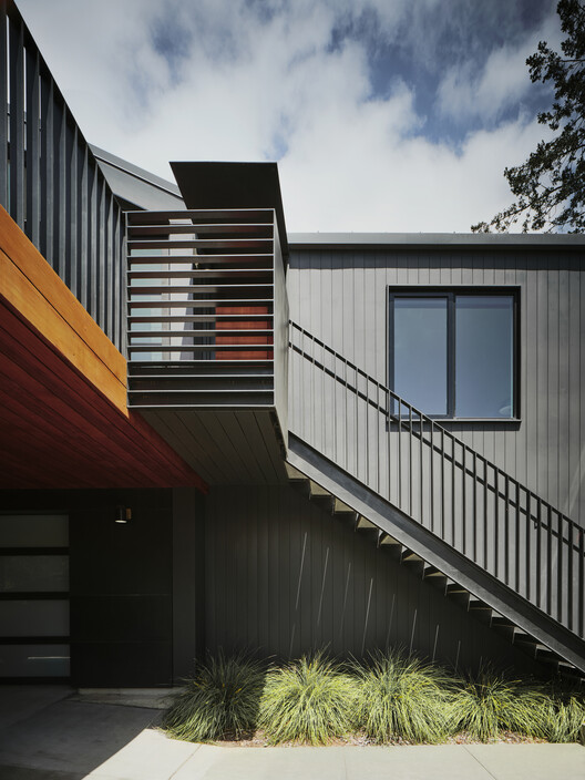 Courtyard House / Hennessey Architecture Courtyard House / Hennessey Architecture - Exterior Photography, Stairs