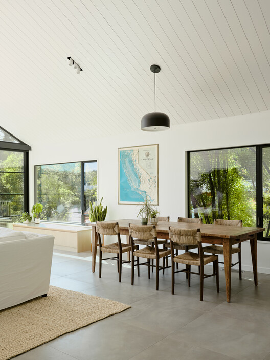 Courtyard House / Hennessey Architecture Courtyard House / Hennessey Architecture - Interior Photography, Dining room, Wood, Table, Chair, Lighting, Glass