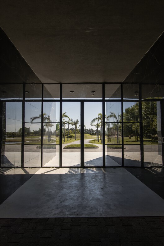 Montana Farm / Estudio Balzano Montana Farm / Estudio Balzano - Image 3 of 12