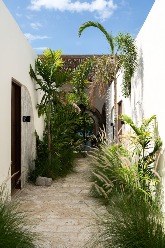 Piedra Bay House / U-Guide Space Design Atelier Piedra Bay House / U-Guide Space Design Atelier - Image 2 of 22