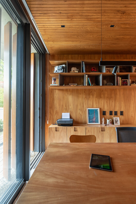 FG House / Oficina Conceito Arquitetura FG House / Oficina Conceito Arquitetura - Interior Photography, Wood, Chair