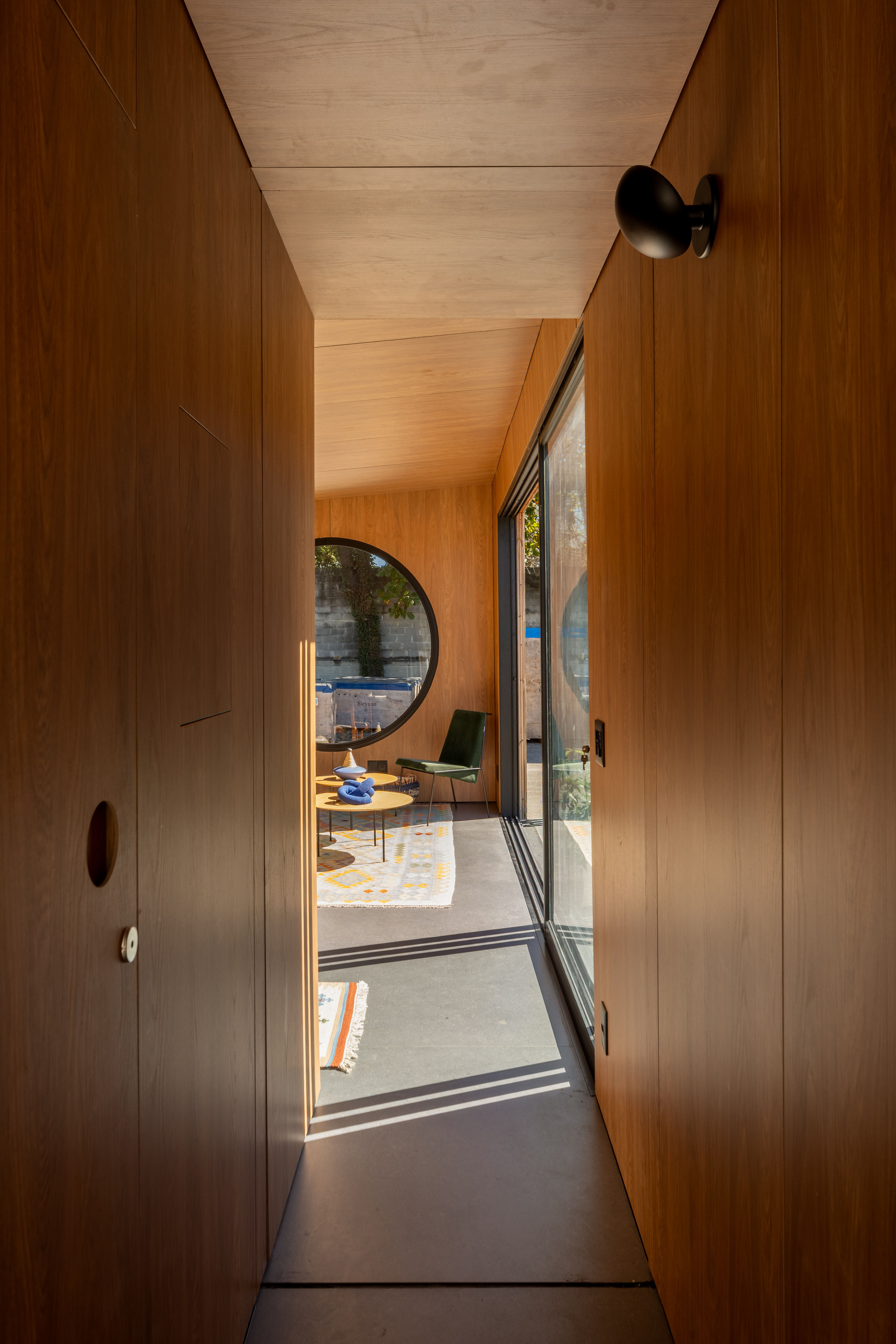 Una casa prefabricada de 38 m² ensaya cómo vivir mejor con menos superficie, vista 5