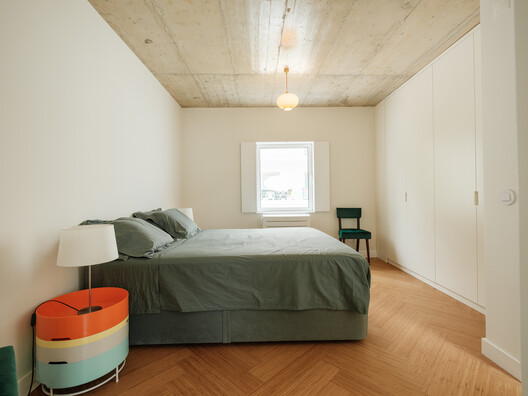 House in Belém / Filipe Borges de Macedo House in Belém / Filipe Borges de Macedo - Interior Photography, Bedroom, Wood, Lighting