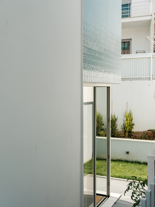 House in Belém / Filipe Borges de Macedo House in Belém / Filipe Borges de Macedo - Interior Photography, Glass