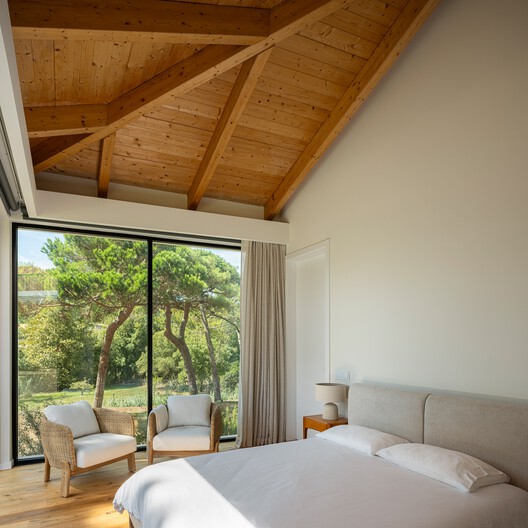 Colares Sintra House / Sabrab Colares Sintra House / Sabrab - Interior Photography, Bedroom, Bed, Wood