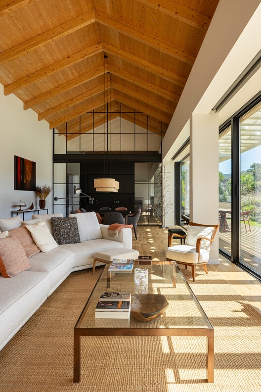 Colares Sintra House / Sabrab Colares Sintra House / Sabrab - Interior Photography, Living Room, Chair