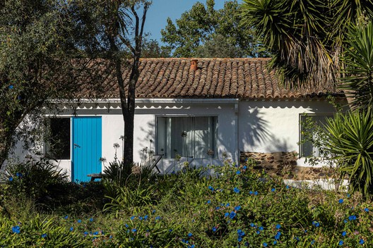Herdade da Matinha Country House / Sabrab Herdade da Matinha Country House / Sabrab - Exterior Photography, Door, Garden