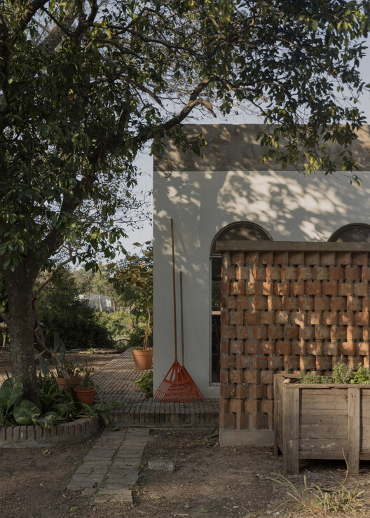 Casa Canal / Este Norte Estudio Casa Canal / Este Norte Estudio - Exterior Photography, Garden
