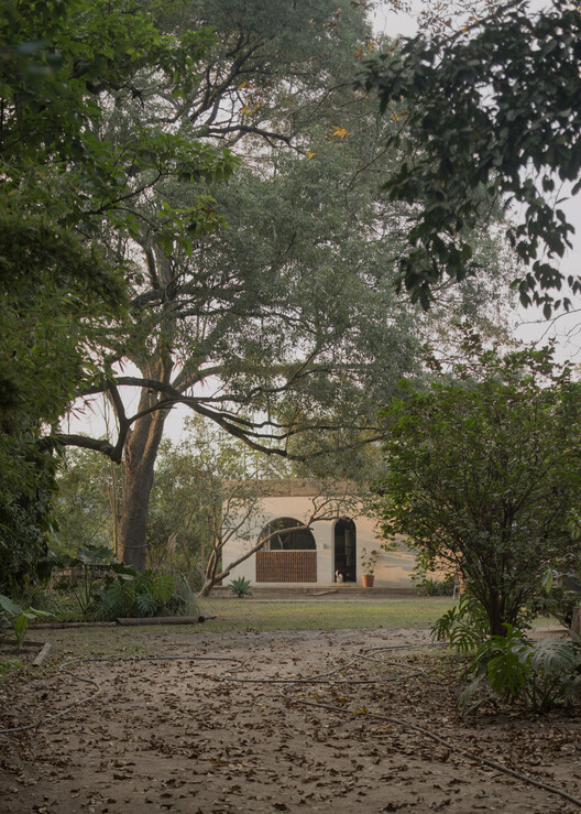 Casa Canal / Este Norte Estudio Casa Canal / Este Norte Estudio - Image 2 of 17