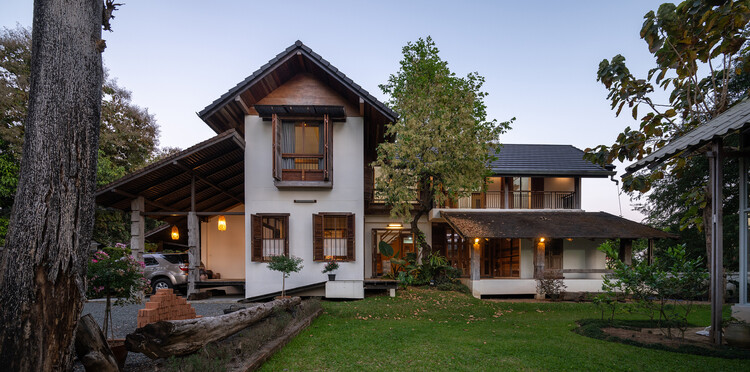 Villa Sanlomjoy / Yangnar Studio - Exterior Photography, Windows, Door
