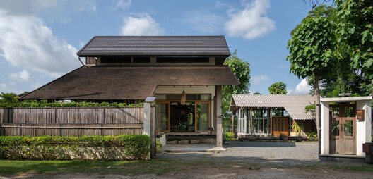 Villa Sanlomjoy / Yangnar Studio Villa Sanlomjoy / Yangnar Studio - Exterior Photography, Garden