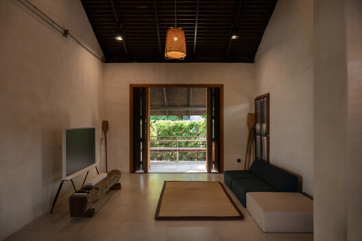 Villa Sanlomjoy / Yangnar Studio Villa Sanlomjoy / Yangnar Studio - Interior Photography, Living Room, Wood, Chair