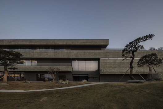 Creasvalley CC Clubhouse / LJL Architects Creasvalley CC Clubhouse / LJL Architects - Exterior Photography