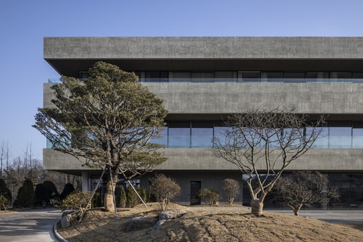 Creasvalley CC Clubhouse / LJL Architects Creasvalley CC Clubhouse / LJL Architects - Image 3 of 35