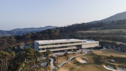 Creasvalley CC Clubhouse / LJL Architects