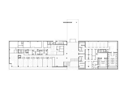 Creasvalley CC Clubhouse / LJL Architects Creasvalley CC Clubhouse / LJL Architects - Image 31 of 35