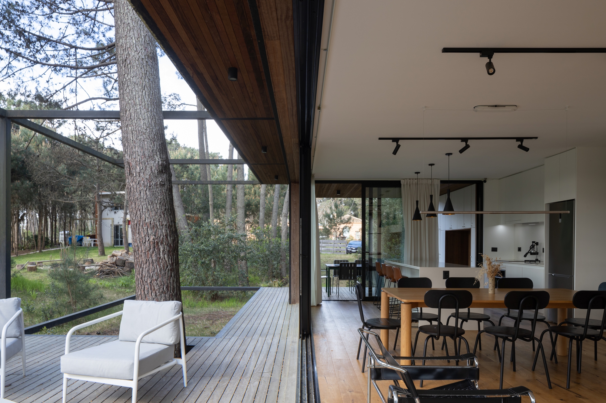 Anja House / iHouse estudio
