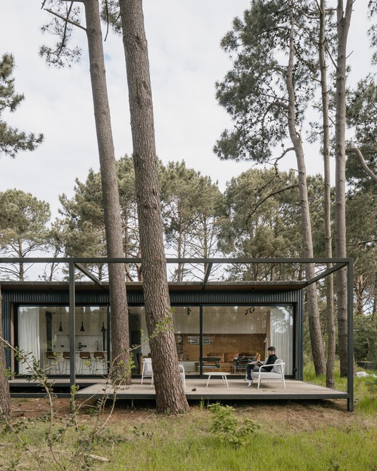 Anja House / iHouse estudio - Image 3 of 32