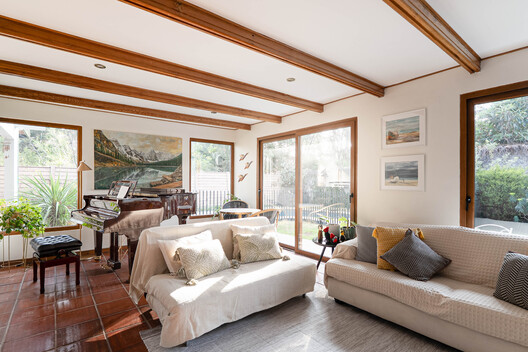 Vivienda Espiga / Grupo Primitivo Vivienda Espiga / Grupo Primitivo - Fotografía interior, Sala de estar, Sillones, Madera, Mesas, Iluminación, Sillas