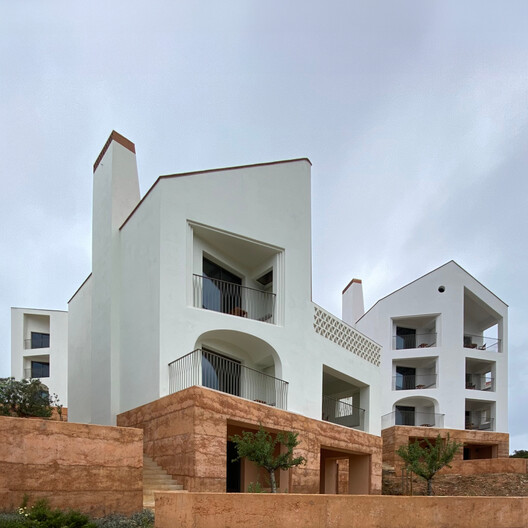 Ombria Hotel and Apartments Loulé / PROMONTORIO Ombria Hotel and Apartments Loulé / PROMONTORIO - Exterior Photography, Brick