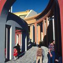 Learning from Capitalism: How Postmodern Architecture Became the Language of American Business - Image 1 of 4