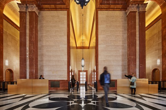 Learning from Capitalism: How Postmodern Architecture Became the Language of American Business Learning from Capitalism: How Postmodern Architecture Became the Language of American Business - Image 15 of 27